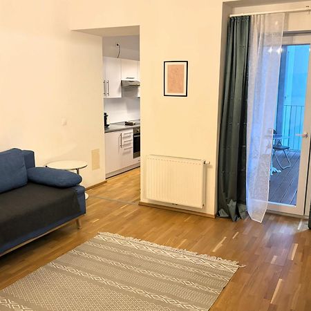 Casa Nostra - Ruhige Stadtwohnung mit Balkon Wien Exterior foto